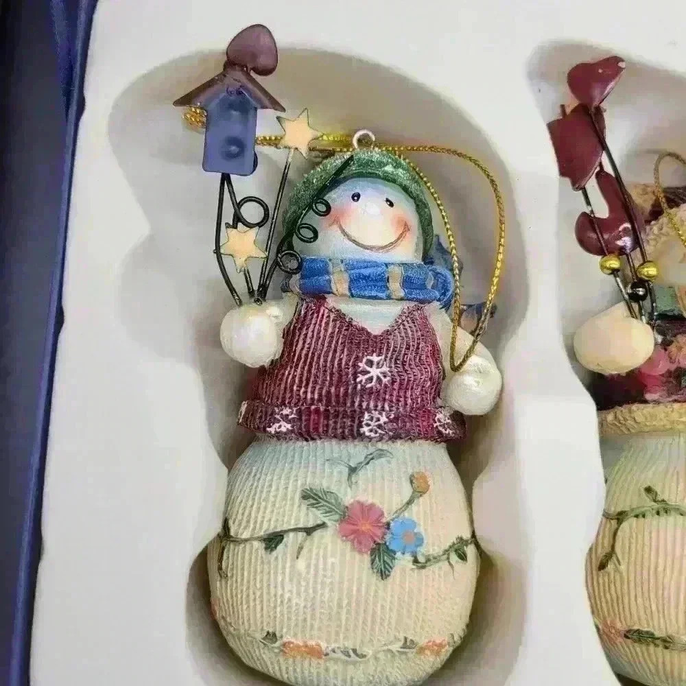 Vintage Christmas Collectors Four Snowman Figurines W/Box Farmhouse Multicolor - Picture 2 of 14